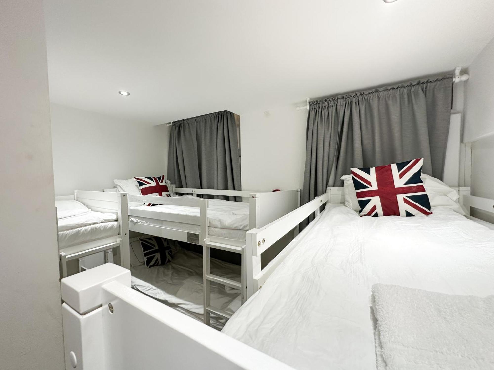 205 Earls Court Rooms Лондон Экстерьер фото
